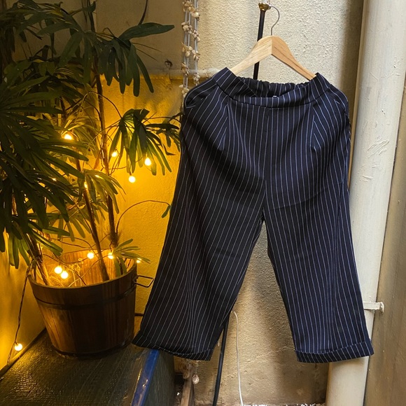 None Pants - 6️⃣5️⃣0️⃣ Strip Wide Leg Trousers. Size - M